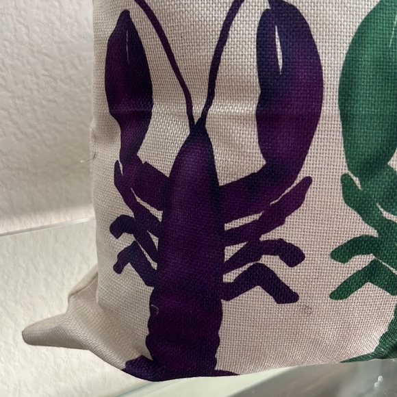 Louisiana “Let’s Get Cray” Decrorative Pillow - Picture 4 of 8